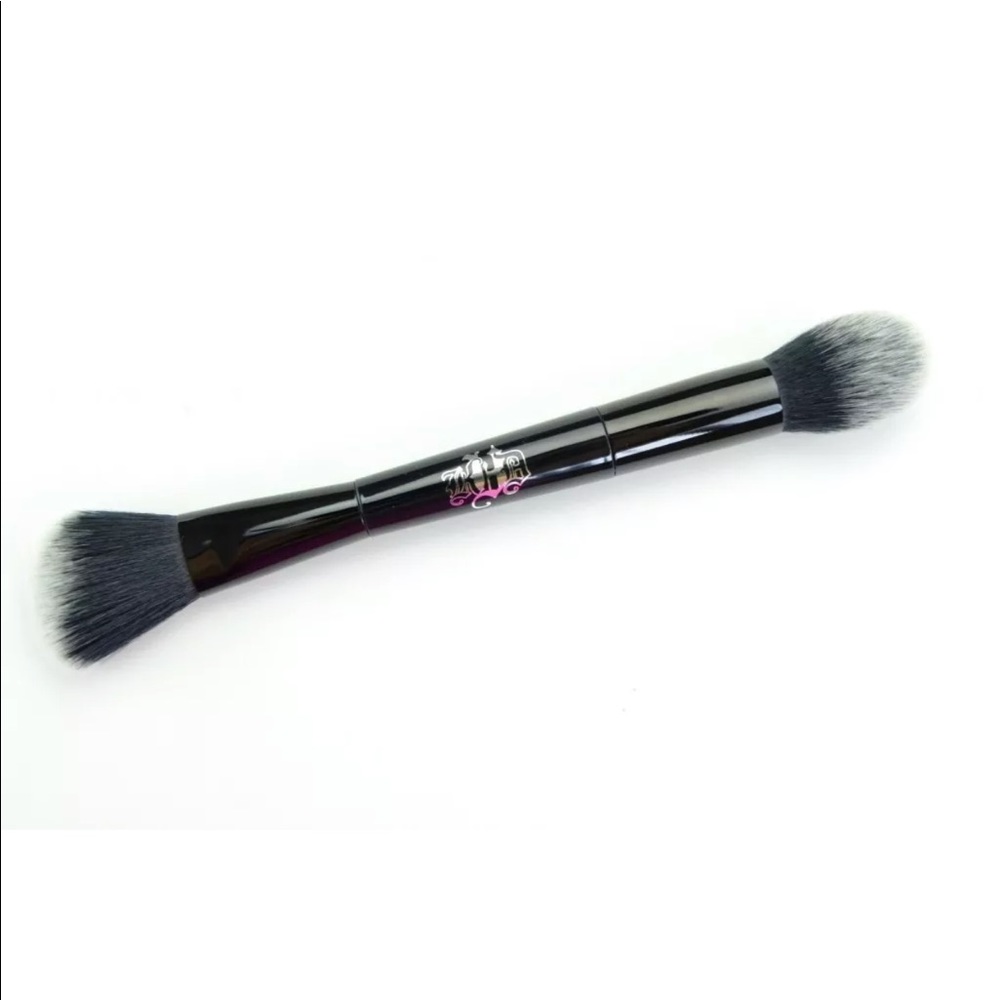 Kat Von D Contour Duo Brush